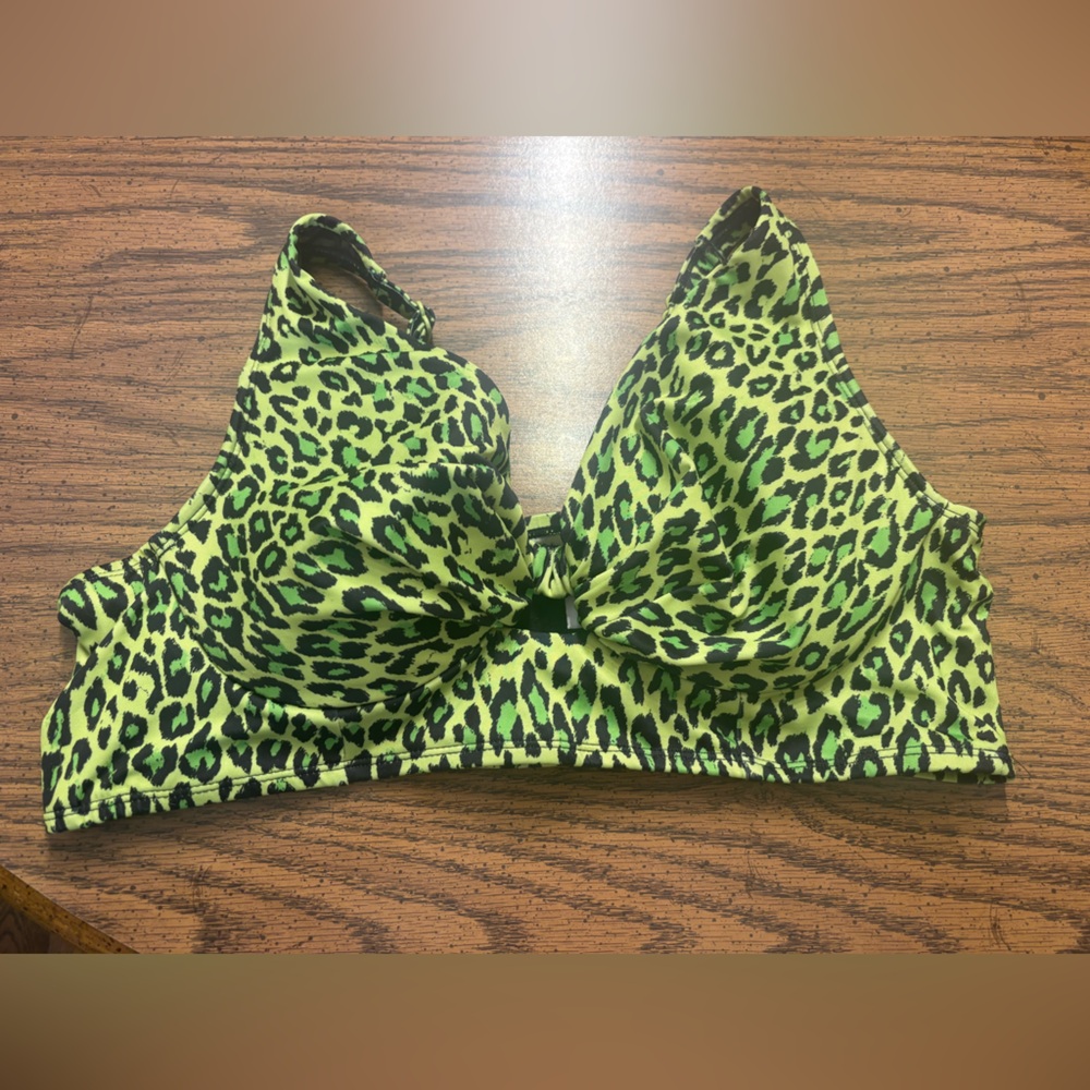 Swim by Cacique Neon leopard print lightly lined plunge swim top 38D